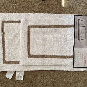 Set of Two Bath Mats